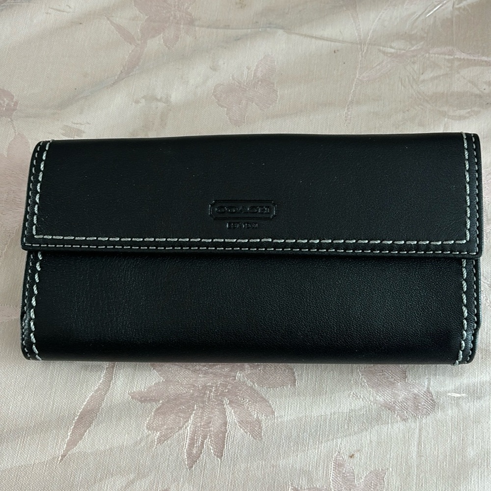 Womens coach black leather bifold wallet stitched-never used
